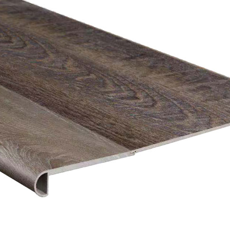 Đúc mũi cầu thang SPC chống cháy
